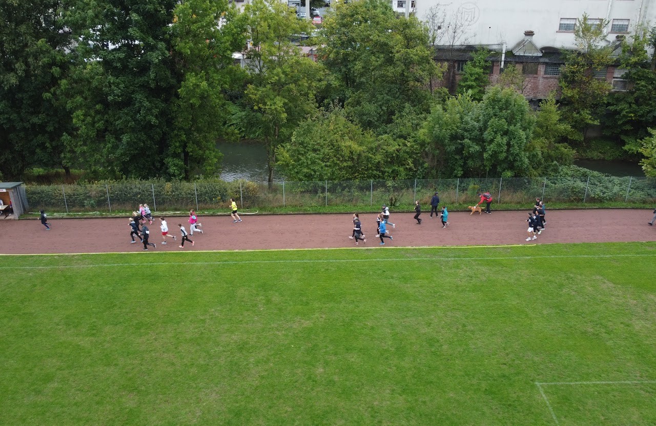 Bild vom 13. Benefizlauf im Jahr 2022. Dies ist das 55. Bild.